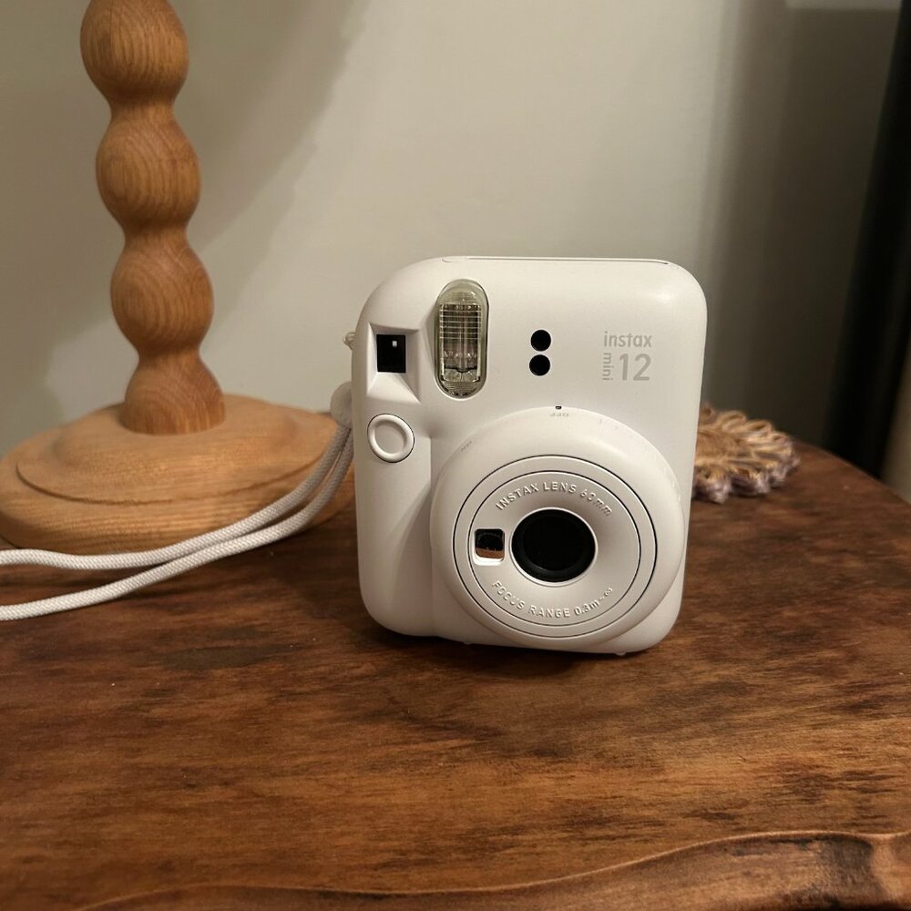 Fujifilm Instax Mini 12 Instant Polaroid Camera White- with carrying case